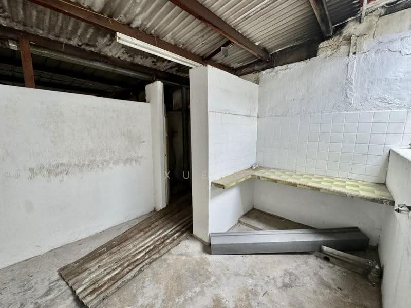Shop for Rent in George Town (Penang) - Lee Xue Chen - Interior - PropertyGuru.com.my