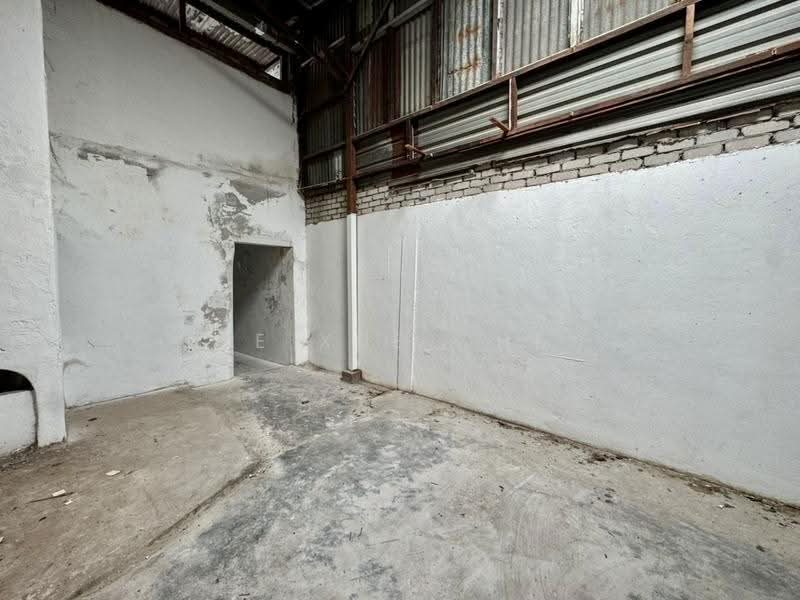 Shop for Rent in George Town (Penang) - Lee Xue Chen - Interior - PropertyGuru.com.my