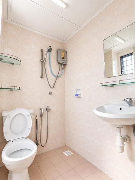 Kondominium untuk Dijual di D'aman Crimson - Paul Ng - Bathroom - PropertyGuru.com.my