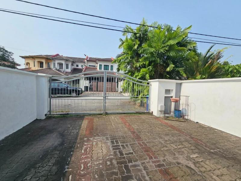 Rumah Teres 2-Tingkat untuk Dijual di Usj 11 (Subang Jaya) - Jason Ooi - Exterior - PropertyGuru.com.my