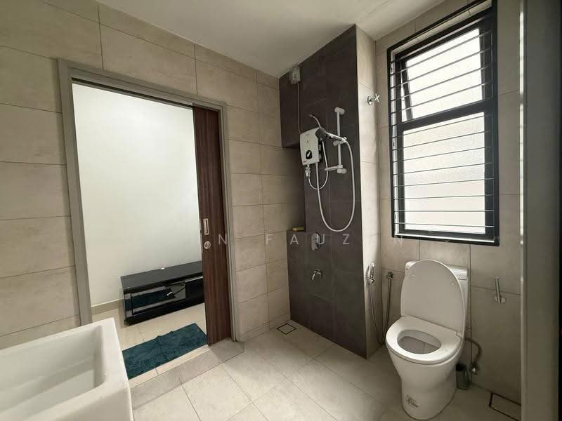 Rumah Teres untuk Disewa di Elmina (Shah Alam) - Zann Fauzan - Bathroom - PropertyGuru.com.my