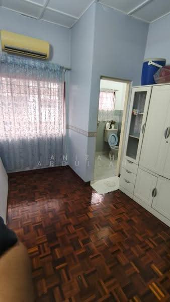 Rumah Teres 2-Tingkat untuk Dijual di Bandar Sungai Long (Selangor) - Anizah Abdullah - Bathroom - PropertyGuru.com.my