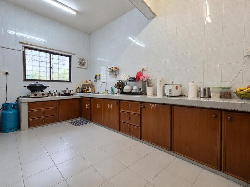 Rumah Teres 2-Tingkat untuk Dijual di Taman Sri Bahtera (Cheras) - Ken Lew - Kitchen - PropertyGuru.com.my