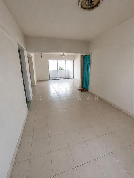 Kondominium untuk Dijual di Sri Lata @ Desa Petaling - Helen Wan - Living Room - PropertyGuru.com.my