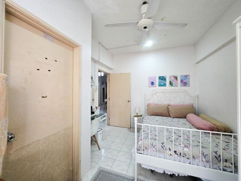 Pangsapuri untuk Dijual di Spring Ville - Zul Syafiq - Bedroom - PropertyGuru.com.my
