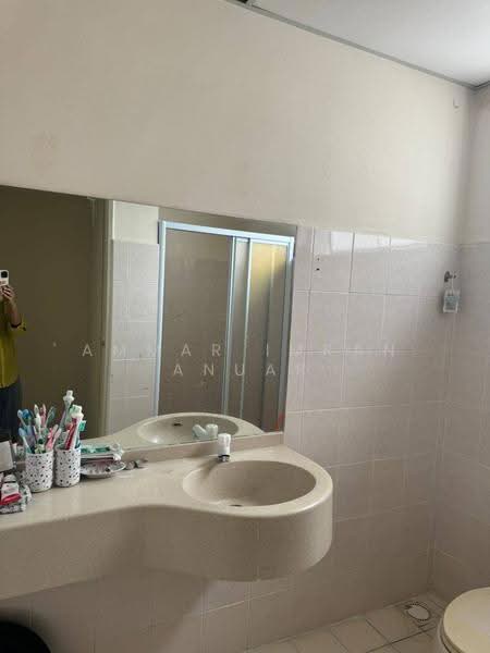 Condominium for Sale at Platinum Hill PV 5 - Ammar Imran Anuar - Bathroom - PropertyGuru.com.my