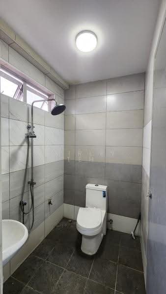 Shop for Rent in Taman Merak (Simpang Ampat) - Shirley Teh - Bathroom - PropertyGuru.com.my