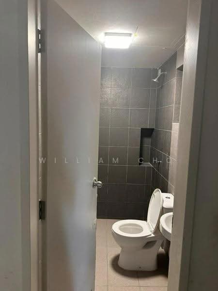 Kondominium untuk Disewa di Sky Awani Residensi 4 - William Cho - Bathroom - PropertyGuru.com.my