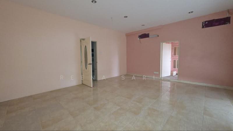 Office for Sale in Seksyen 13 (Shah Alam) - Reena Sarif - Interior - PropertyGuru.com.my