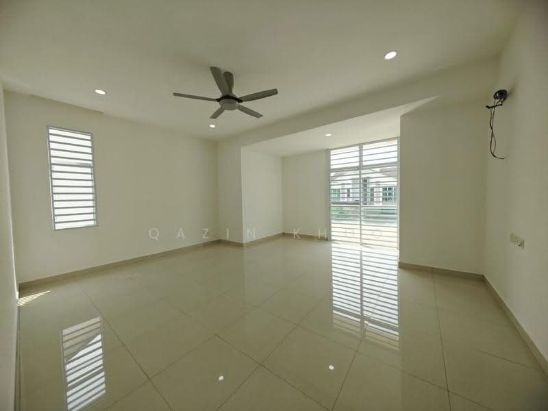 Rumah Berkembar untuk Dijual di Taman Meru (Ipoh) - Qazin Khoo - Living Room - PropertyGuru.com.my