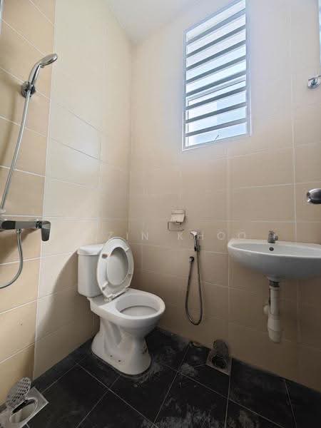 Rumah Berkembar untuk Dijual di Taman Meru (Ipoh) - Qazin Khoo - Bathroom - PropertyGuru.com.my