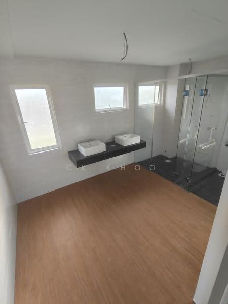 3-storey Terraced House for Rent in Taman Sri Manja (Petaling Jaya) - CK Khoo - Bathroom - PropertyGuru.com.my
