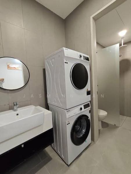 Kediaman Servis untuk Disewa di YOLO Signature Suites - Jasminn Tan - Bathroom - PropertyGuru.com.my