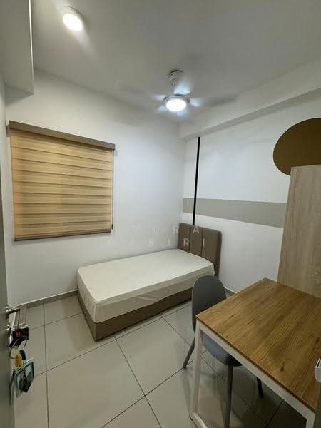 Service Residence for Rent at D'Vervain - Azura Hariri - Bedroom - PropertyGuru.com.my