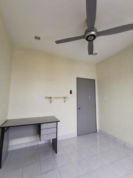 Pangsapuri untuk Dijual di 162 Residency - Sinclair Tan - Study - PropertyGuru.com.my