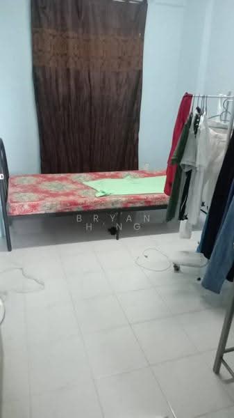 Pangsapuri untuk Dijual di Pinang Emas - Bryan H'ng - Bedroom - PropertyGuru.com.my