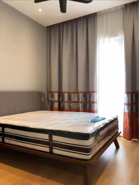 Condominium for Sale at Amberside @ Country Garden Danga Bay - Ewe Bee Leng - Bedroom - PropertyGuru.com.my