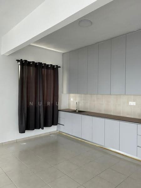 Rumah Flat untuk Disewa di RESIDENSI SELANGORKU OLEANDER - Nurul Zyra - Kitchen - PropertyGuru.com.my