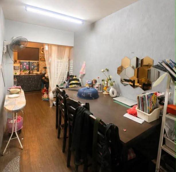 1-storey Terraced House for Sale in Taman Universiti (Skudai) - Yvonne Lim - Dining Room - PropertyGuru.com.my