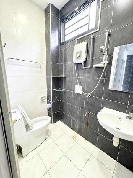 2-storey Terraced House for Sale in Setia Tropika (Johor Bahru) - Yik Tat - Bathroom - PropertyGuru.com.my
