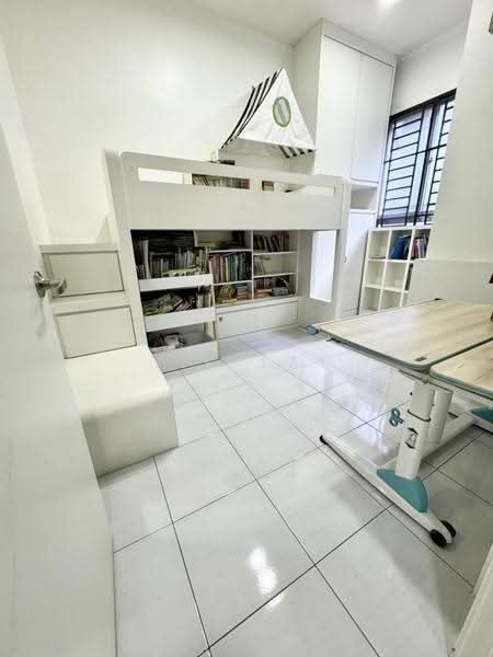 2-storey Terraced House for Sale in Setia Tropika (Johor Bahru) - Yik Tat - Bedroom - PropertyGuru.com.my