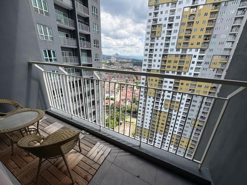 Kondominium untuk Dijual di The Holmes 1 - Wilson Ong - Balcony - PropertyGuru.com.my