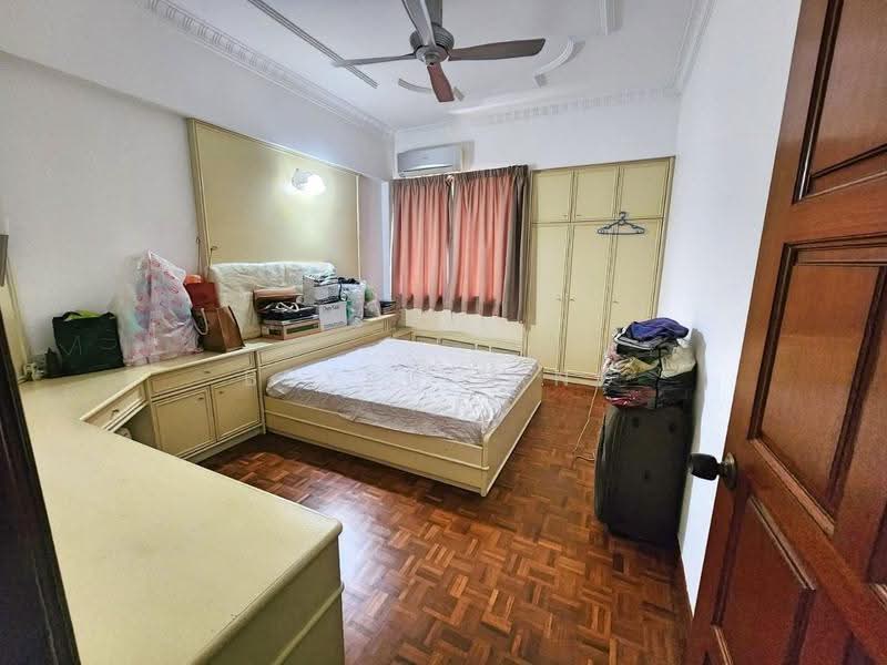 Kondominium untuk Dijual di Cantonment Court - Bryan H'ng - Bedroom - PropertyGuru.com.my