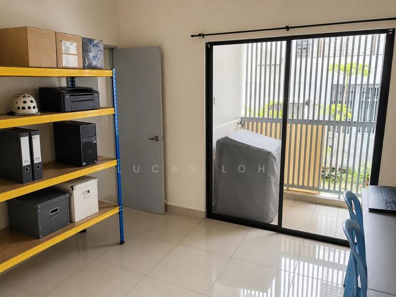 Townhouse for Sale in 16 Sierra (Puchong) - Lucas Loh - Balcony - PropertyGuru.com.my