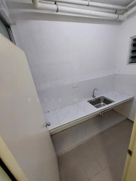 Kondominium untuk Dijual di Lakefront Homes - Rafie Mohd - PropertyGuru.com.my