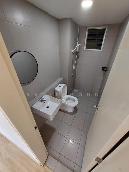 Kondominium untuk Dijual di Lakefront Homes - Rafie Mohd - PropertyGuru.com.my