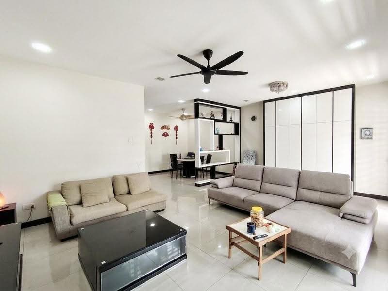 Rumah Teres 2-Tingkat untuk Dijual di Kempas Utama (Tebrau) - Yik Tat - Living Room - PropertyGuru.com.my