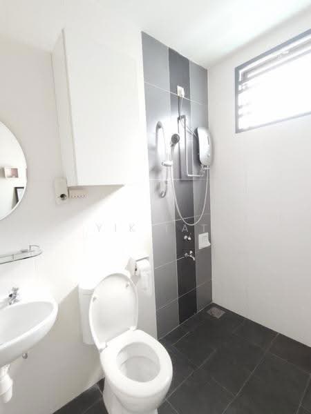 Rumah Teres 2-Tingkat untuk Dijual di Kempas Utama (Tebrau) - Yik Tat - Bathroom - PropertyGuru.com.my