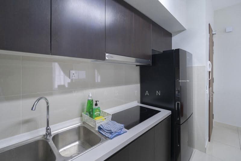 Kediaman Servis untuk Dijual di Setia City Residences - Vitas Tan - Kitchen - PropertyGuru.com.my