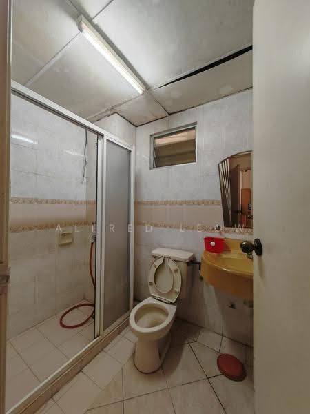 Kondominium untuk Disewa di Astana Putra - Alfred Leow - Bathroom - PropertyGuru.com.my