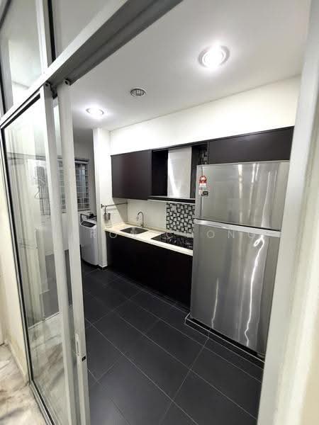 Kondominium untuk Disewa di Kuchai Brem Park 2 - Earon Chong - Kitchen - PropertyGuru.com.my