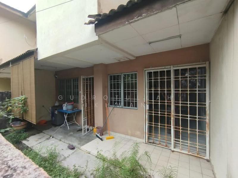 2-storey Terraced House for Sale in Taman Tasik Prima (Puchong) - Gudrotullah Ikhwan - Exterior - PropertyGuru.com.my