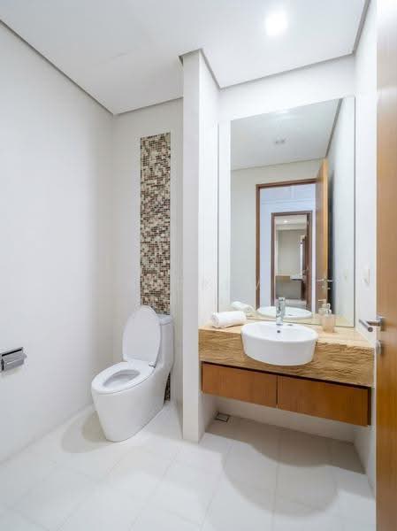 Condominium for Rent at 8 Gurney (The Shore Condominium) - Andrew Chong - Bathroom - PropertyGuru.com.my