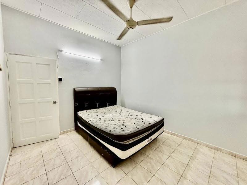 2-storey Terraced House for Rent in Jalan Ipoh (Kuala Lumpur) - Peter Tan - Bedroom - PropertyGuru.com.my