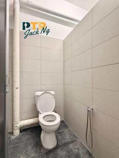 Shop / Office untuk Disewa di Taman Samagagah (Permatang Pauh) - Jack Ng - Bathroom - PropertyGuru.com.my