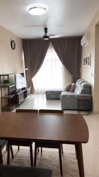 Kondominium untuk Dijual di Aura Residence - Gudrotullah Ikhwan - Living Room - PropertyGuru.com.my