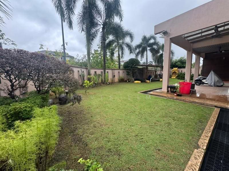Rumah Berkembar untuk Dijual di Sungai Long (Bandar Sungai Long) - Alvis Lim - Garden - PropertyGuru.com.my