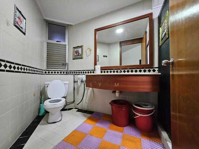 Kondominium untuk Dijual di Riana Green Condominium - Elly M - Bathroom - PropertyGuru.com.my