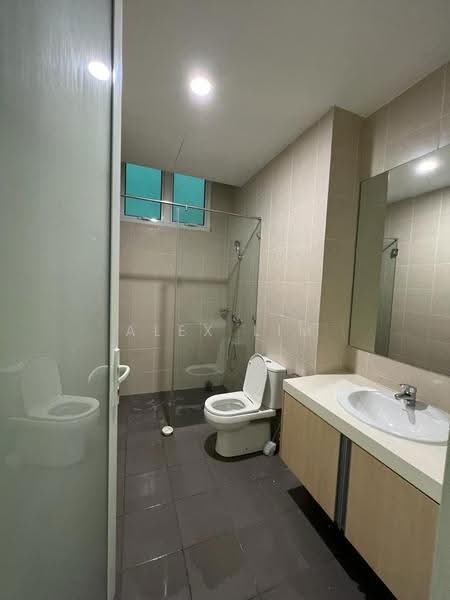 Kondominium untuk Disewa di Southbay Plaza - Alex Lim - Bathroom - PropertyGuru.com.my