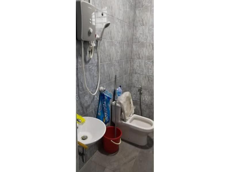 2-storey Terraced House for Rent in Iskandar Puteri (Nusajaya) (Johor) - Ken Liew - Bathroom - PropertyGuru.com.my