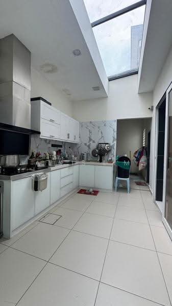 Semi-Detached House for Sale in Semenyih (Selangor) - Alvis Lim - Kitchen - PropertyGuru.com.my