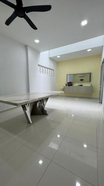 Semi-Detached House for Sale in Semenyih (Selangor) - Alvis Lim - Dining Room - PropertyGuru.com.my