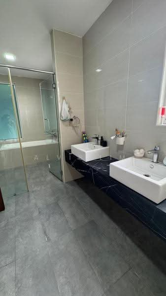 Semi-Detached House for Sale in Semenyih (Selangor) - Alvis Lim - Bathroom - PropertyGuru.com.my