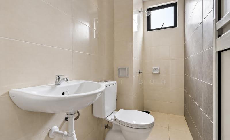 Service Residence for Sale at Maple Residences @ Bandar Bestari Klang - Vincent Goh - Bathroom - PropertyGuru.com.my
