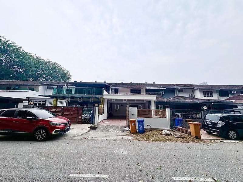 2-storey Terraced House for Sale in Seksyen 4 (Shah Alam) - NORFADILAH ZAINUDDIN - Exterior - PropertyGuru.com.my