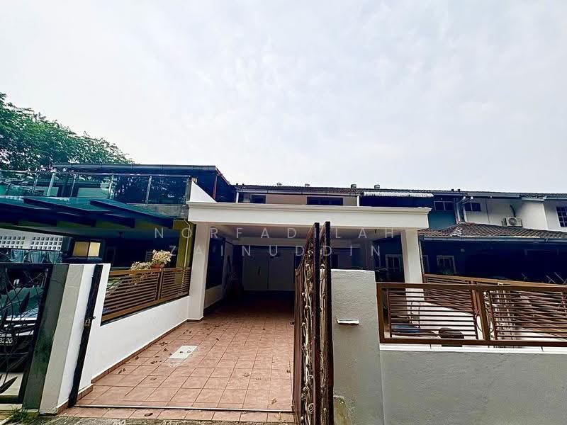 2-storey Terraced House for Sale in Seksyen 4 (Shah Alam) - NORFADILAH ZAINUDDIN - Exterior - PropertyGuru.com.my